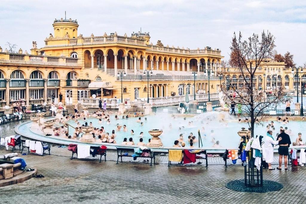 Designer Boutique 2R Walk To Opera House & Basilica Apartment Budapest Bagian luar foto