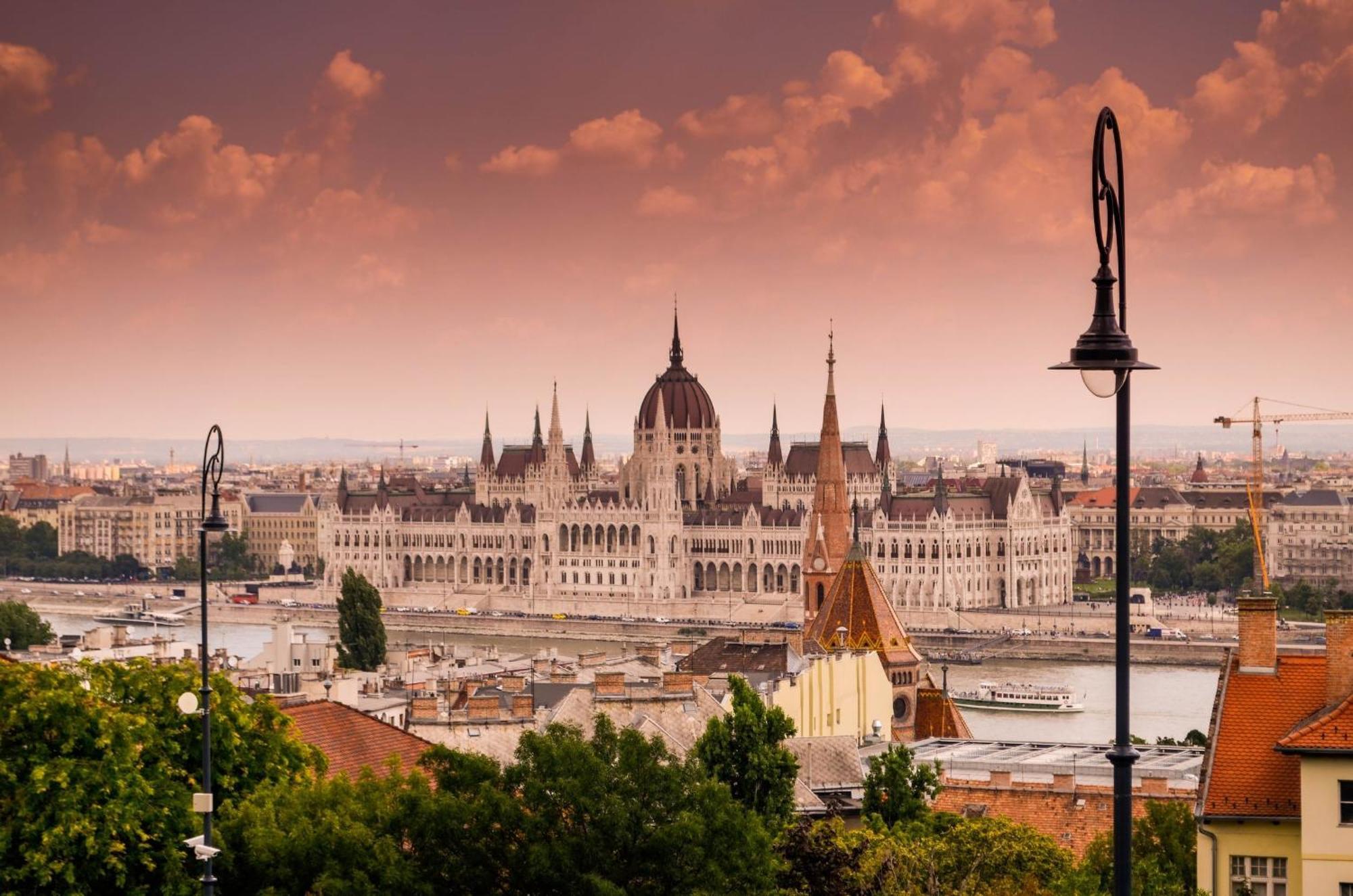 Designer Boutique 2R Walk To Opera House & Basilica Apartment Budapest Bagian luar foto