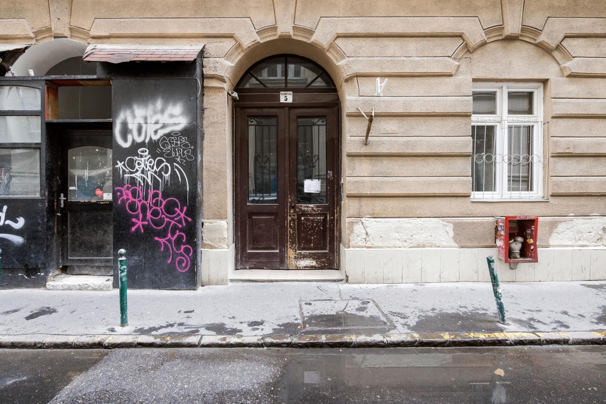 Designer Boutique 2R Walk To Opera House & Basilica Apartment Budapest Bagian luar foto